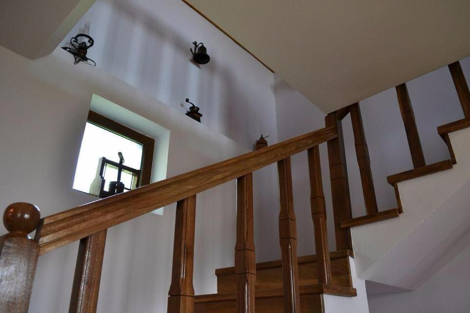 Casa Darius Villa Novaci-Străini Exterior photo